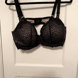 EUC 44DD Torrid Leopard/lace bra